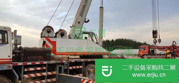 山東出售二手25噸吊車，冷暖空調,單邊幅,偏駕,手續脫審