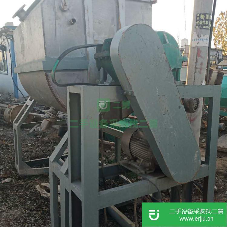 山東出售二手立式攪拌混合機(jī)