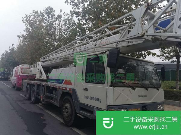 河南出售二手中聯(lián)重科25噸汽車吊4節(jié)臂,2013年6月出廠
