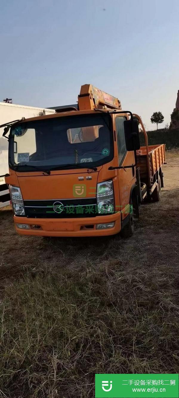 湖北出售18年藍牌凱馬吊車，上裝3.2噸吊機國五排放