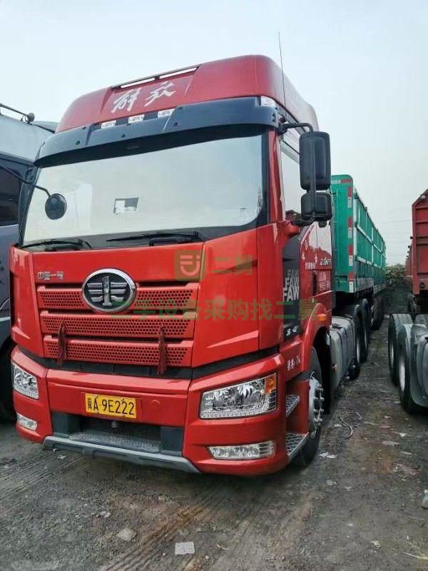 出售5個半月的解放J6  420北方款牽引車