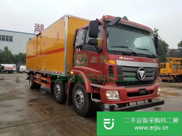 江蘇出售二手福田歐曼小三軸危險品廂式運輸車
