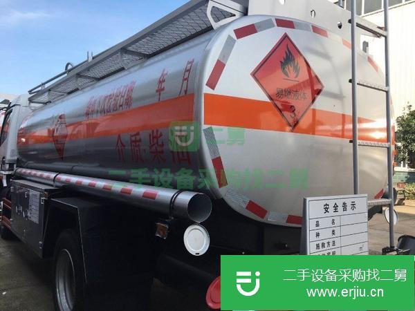 江蘇出售二手東風(fēng)8噸油罐車包上戶可分期