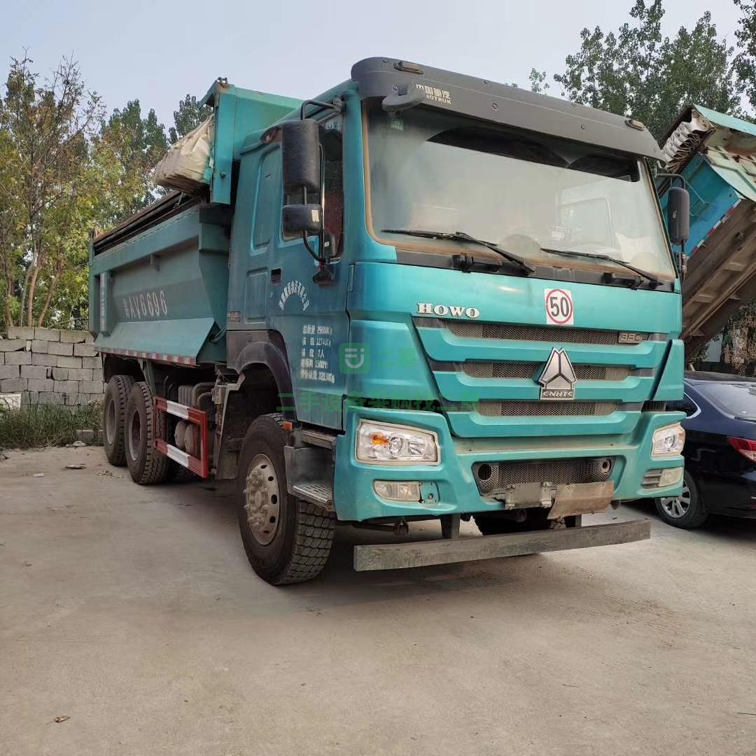 出售豪沃18年的自卸車，國五排放量