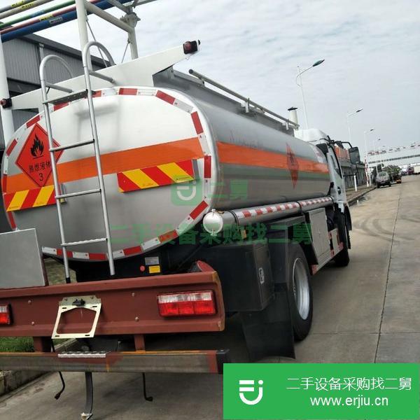 廣西出售二手東風福瑞卡8噸油罐車