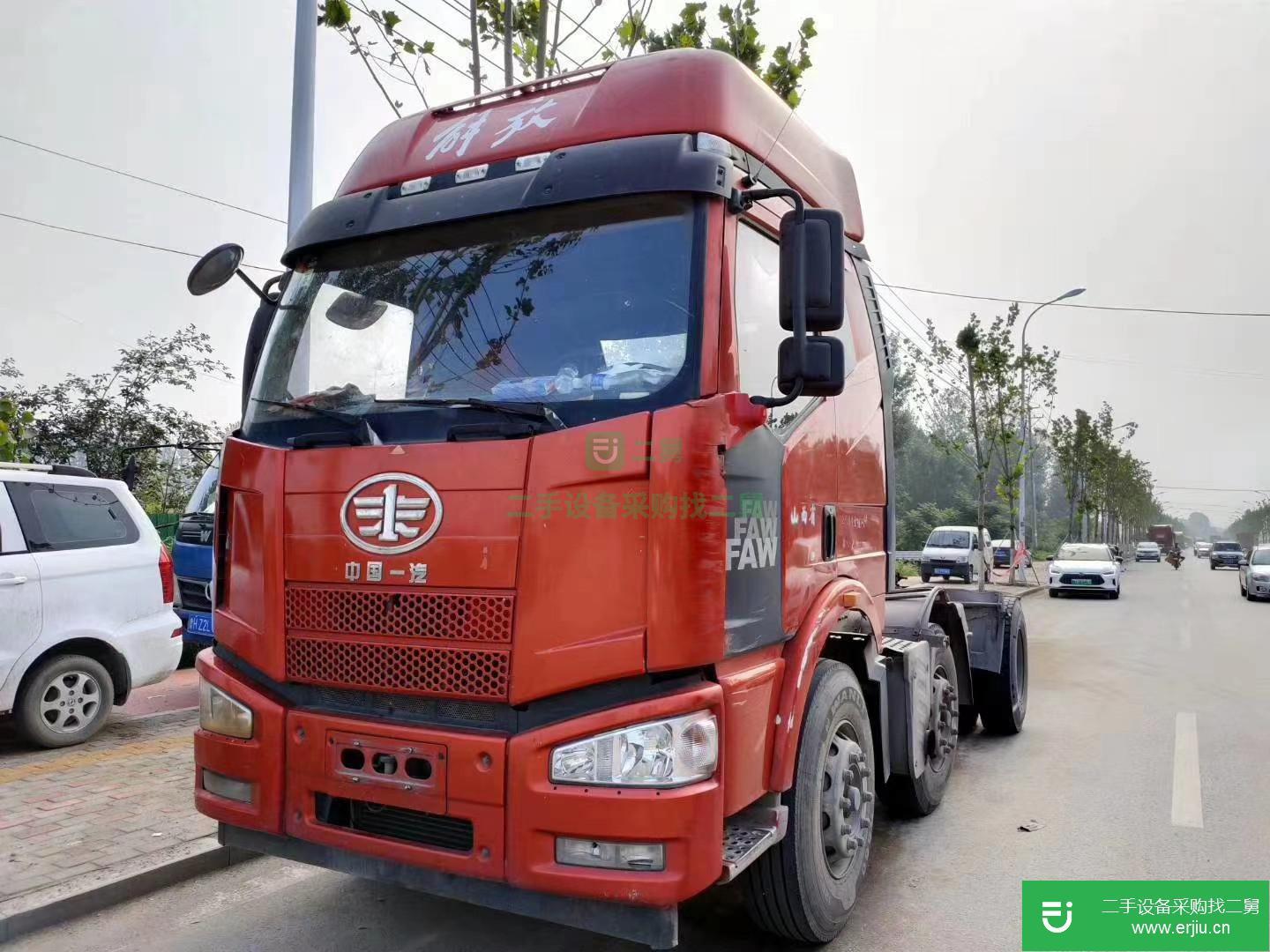 云南出售二手一汽解放J6P牽引車