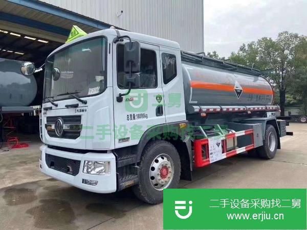 湖南出售二手東風國六10噸油罐車康機230馬力