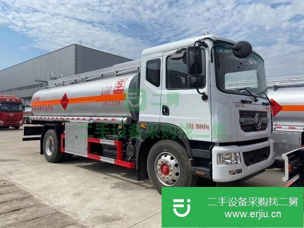 重慶出售二手東風D9單橋12噸180馬力國五油罐車