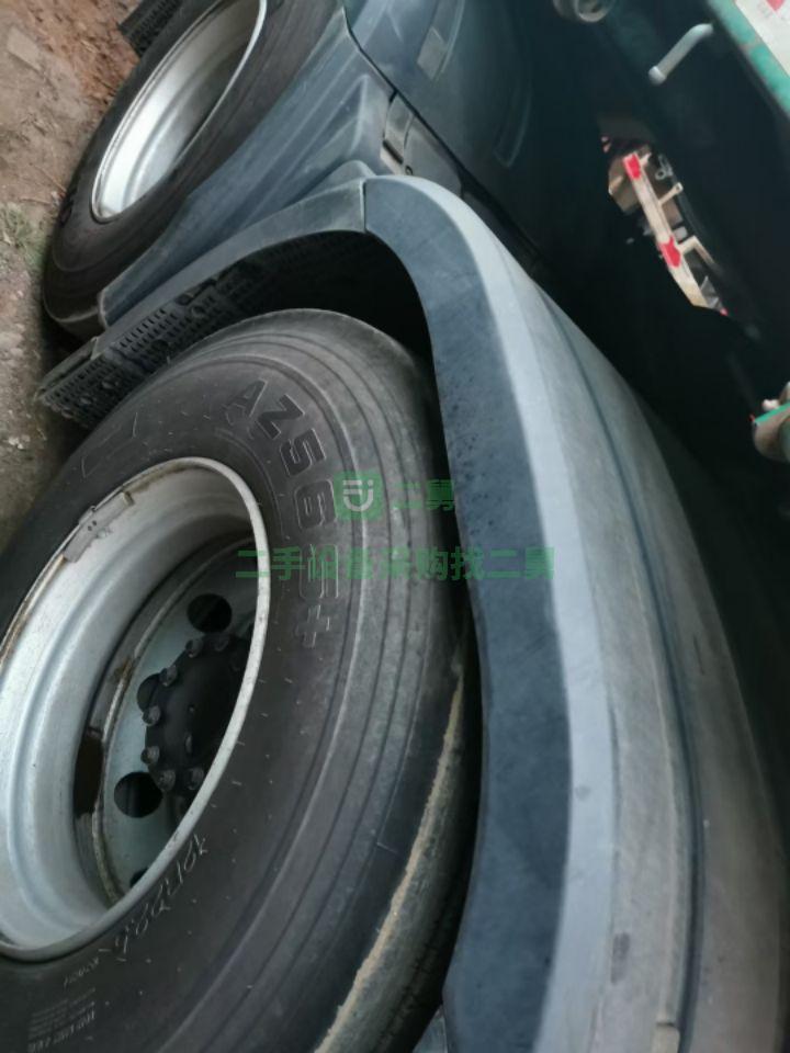 出售5個半月的解放J6  420北方款牽引車