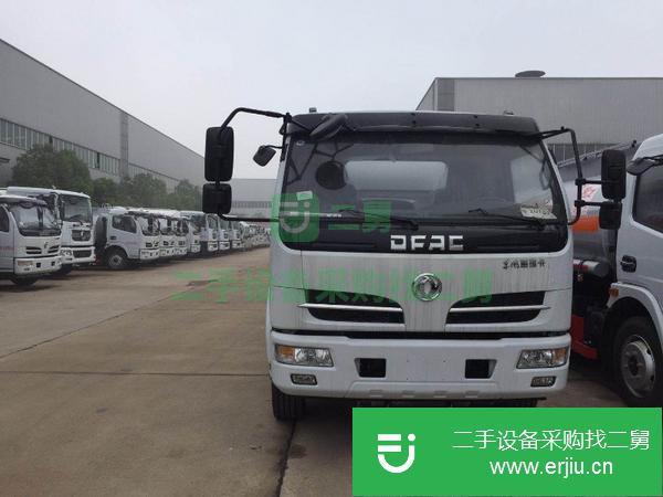 山東出售二手8噸油罐車包上戶朝柴156馬力發動機