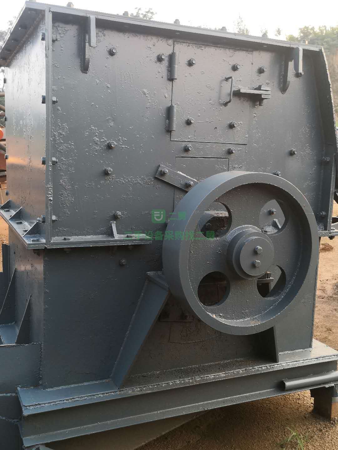 出售一臺二手1012制砂破碎機，9成新