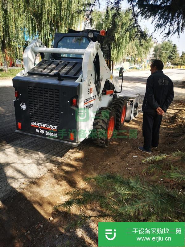 河南出售二手山貓滑移清掃車