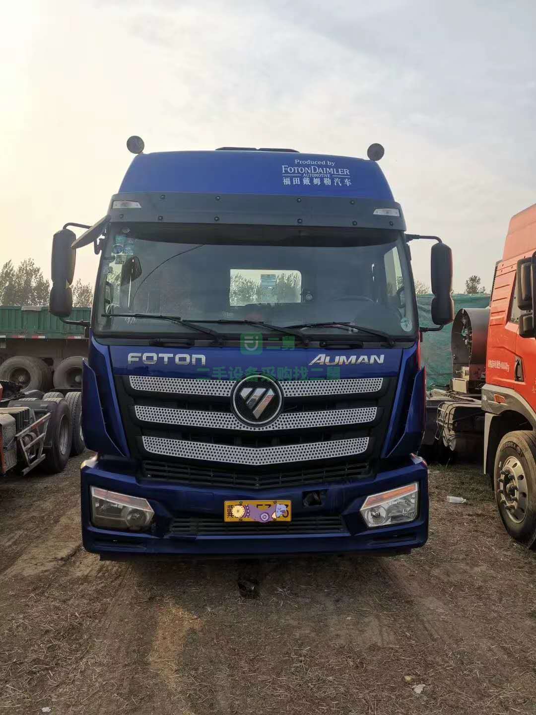 出售一臺2年6個月新款歐曼ETX430牽引車，國五雙驅