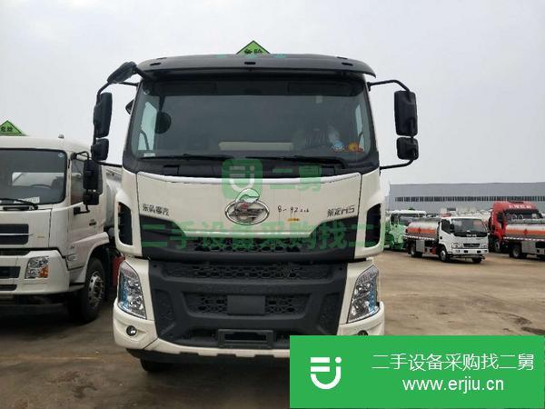 廣東出售二手柳汽小三軸油罐車