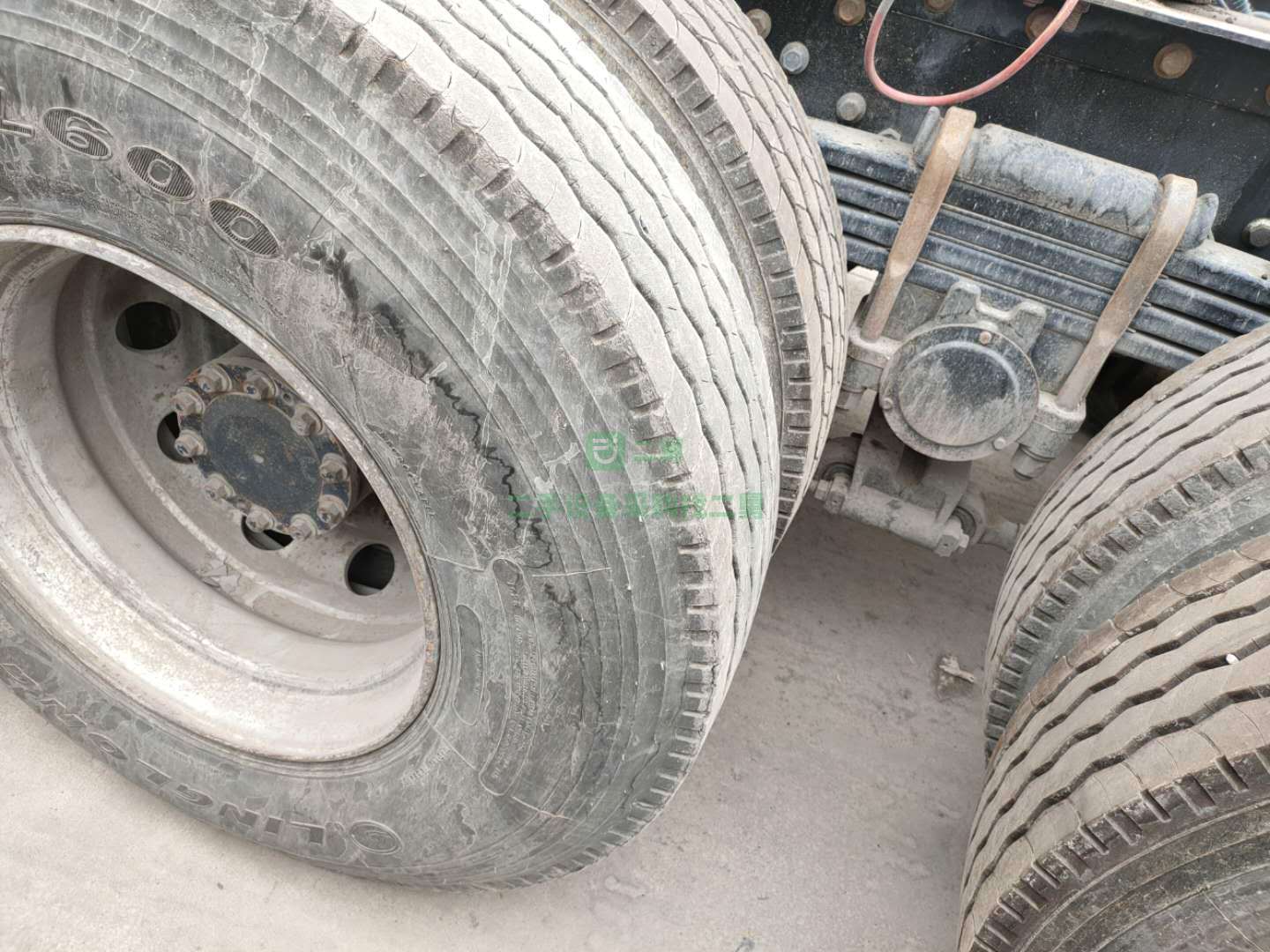 出售一汽解放J6P國四排放雙驅輕體420馬力牽引車