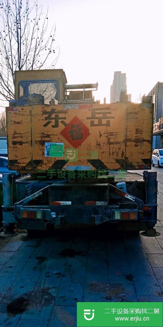 山東出售二手泰安八噸吊車油電兩用玉柴四缸發動機