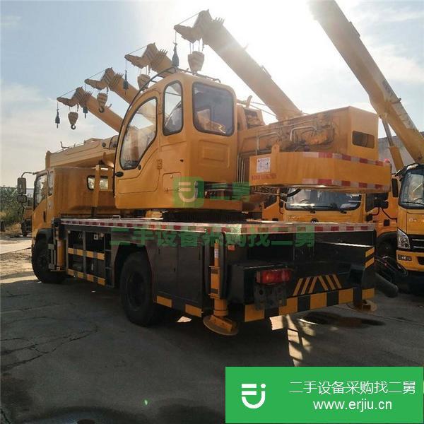 山東出售二手徐工12噸140馬力吊車