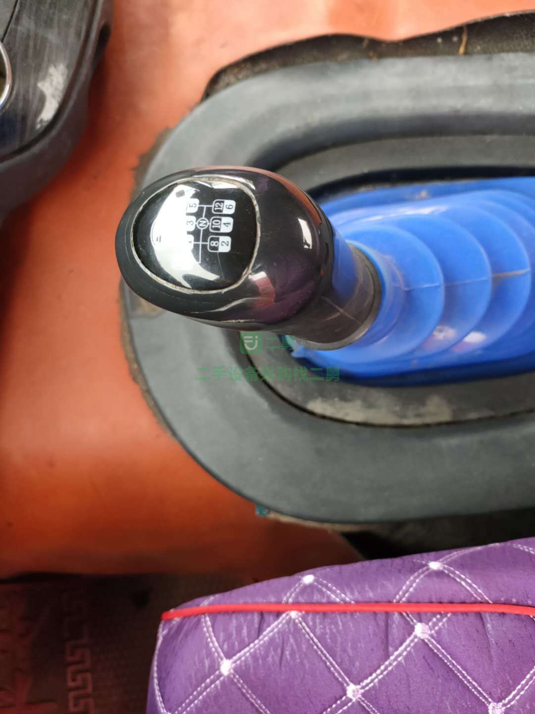 出售一汽解放J6P國四排放雙驅輕體420馬力牽引車