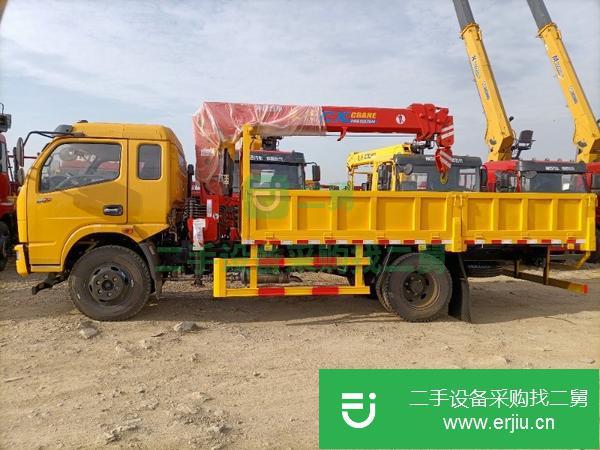 陜西出售二手東風福瑞卡吊車，上裝長興3.5噸3節臂吊機