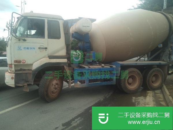 四川出售二手水泥攪拌車成色好3萬公里