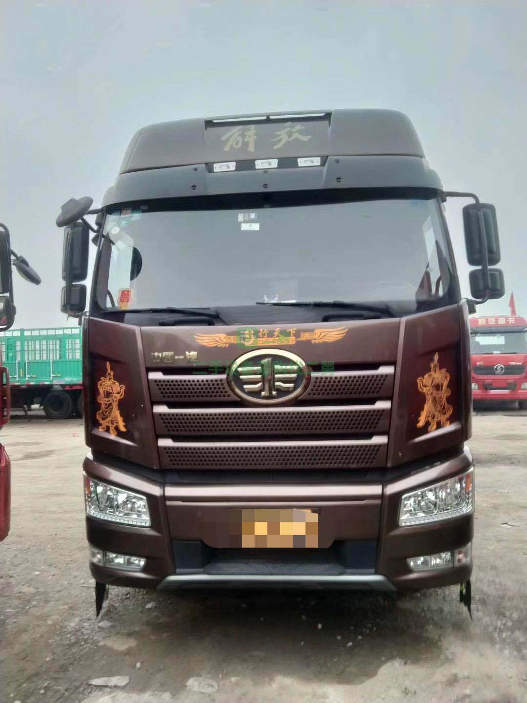 出售一臺一年四個月全保險 解放J6P 550馬力牽引車精品車況