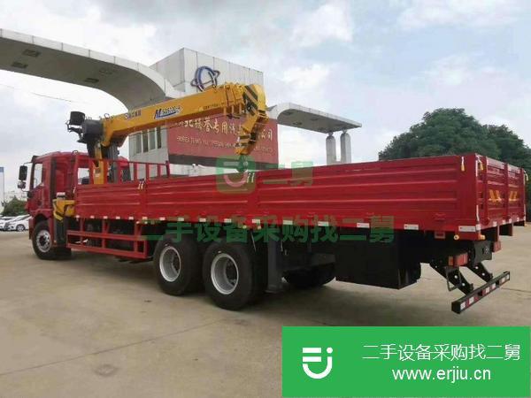 河南出售二手徐工隨車吊后八輪上柴290馬力法士特9檔箱