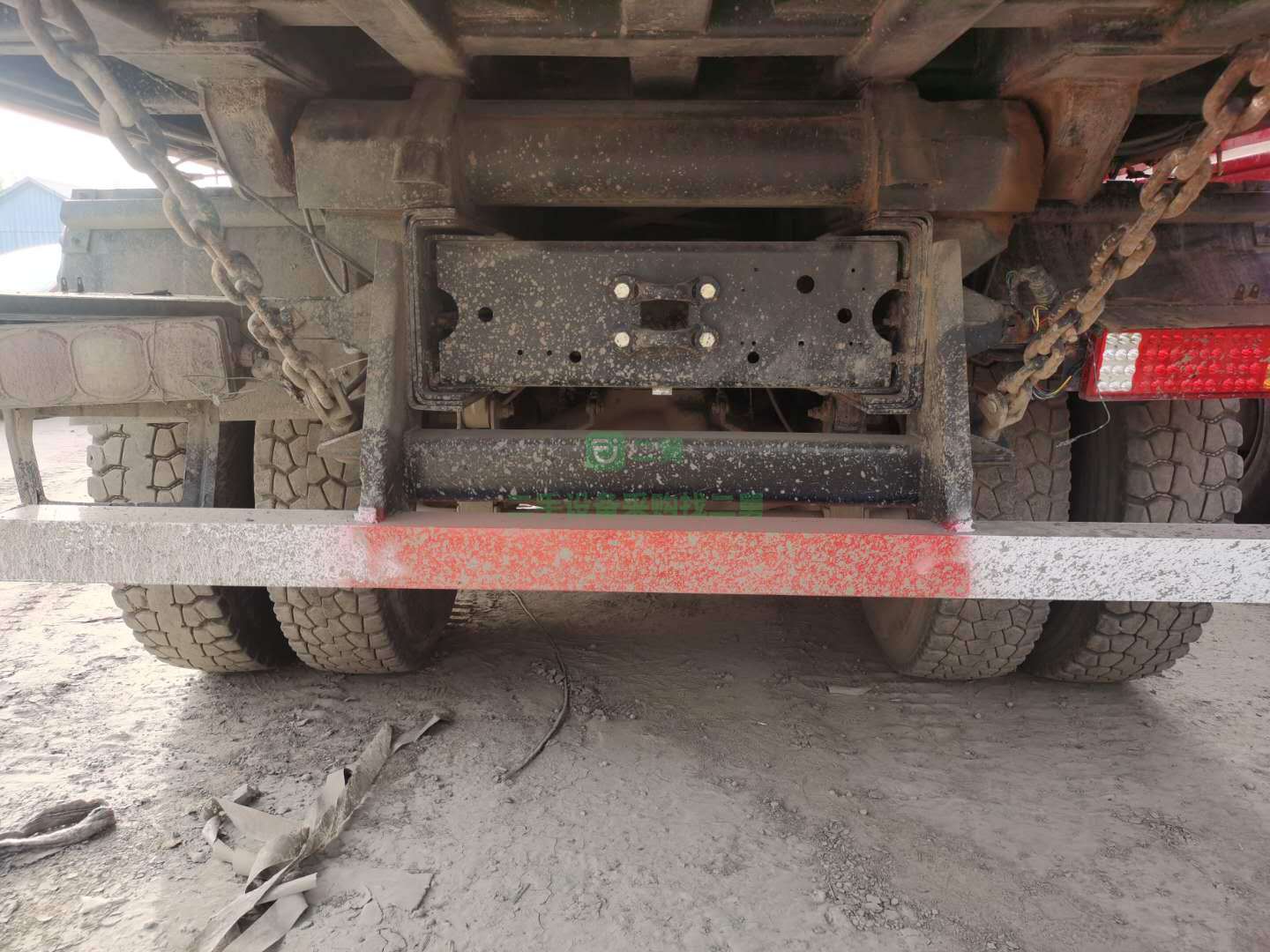 出售18年國五排放德龍X3000自卸車，貨箱長度8.6米