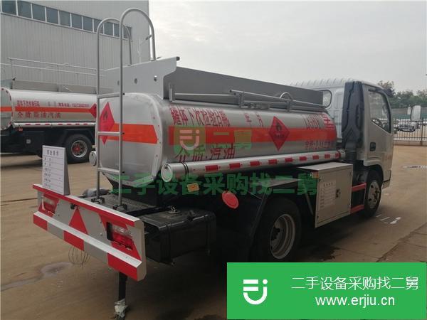 貴州出售二手東風多利卡2噸油罐車