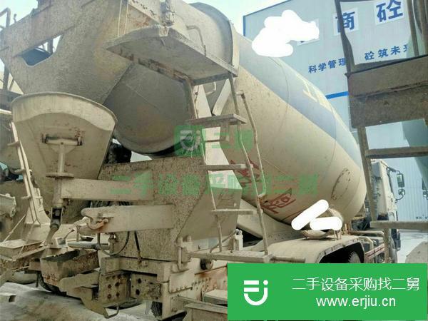 山東出售二手國(guó)四大15方豪沃?jǐn)嚢柢嚕≤嚊r好！宇通上裝 原車油漆！