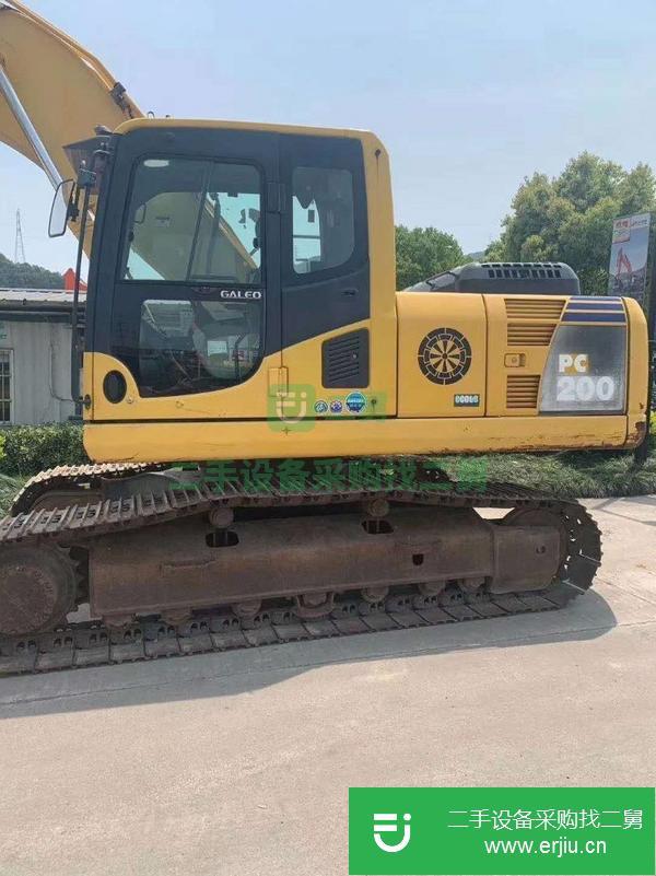吉林出售二手小松200挖掘機(jī)