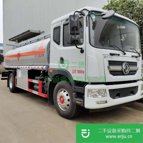 安徽出售二手國(guó)六8噸油罐車康明斯180馬力