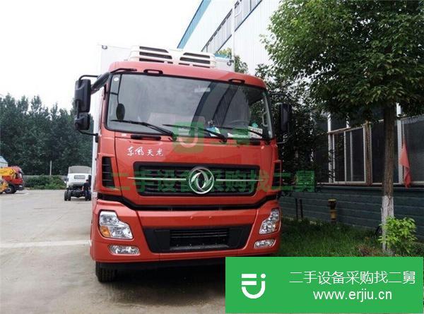 甘肅出售二手東風天龍冷藏車國五廂長6.8米