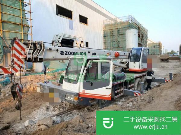 江蘇出售二手中聯12噸4節大臂國三吊車手續齊全，協議過戶