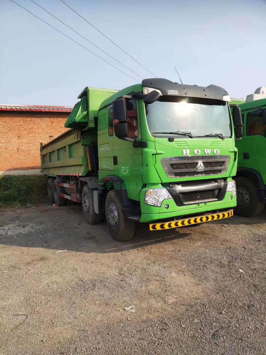 出售一臺豪沃自卸車，帶箱長7米車廂，國五排放量