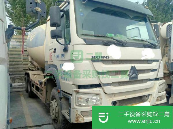 山東出售二手國(guó)四大15方豪沃?jǐn)嚢柢嚕≤嚊r好！宇通上裝 原車油漆！