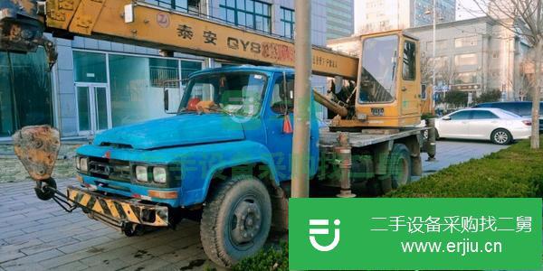 山東出售二手泰安八噸吊車油電兩用玉柴四缸發動機