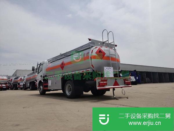 山東出售二手東風國五8噸油罐車