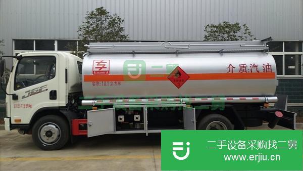 廣東出售二手國五8噸油罐車玉柴150馬力