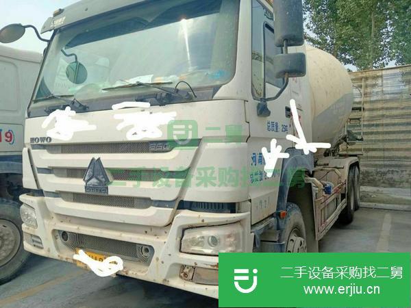 山東出售二手國(guó)四大15方豪沃?jǐn)嚢柢嚕≤嚊r好！宇通上裝 原車油漆！