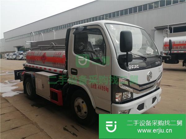 貴州出售二手東風多利卡2噸油罐車