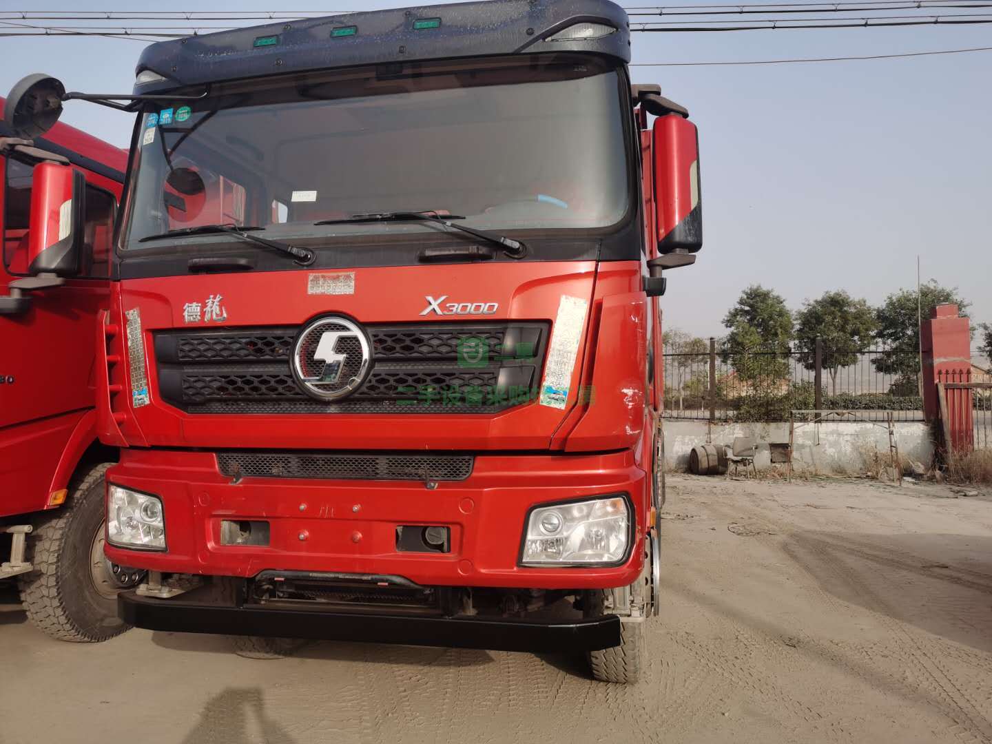 出售18年國五排放德龍X3000自卸車，貨箱長度8.6米
