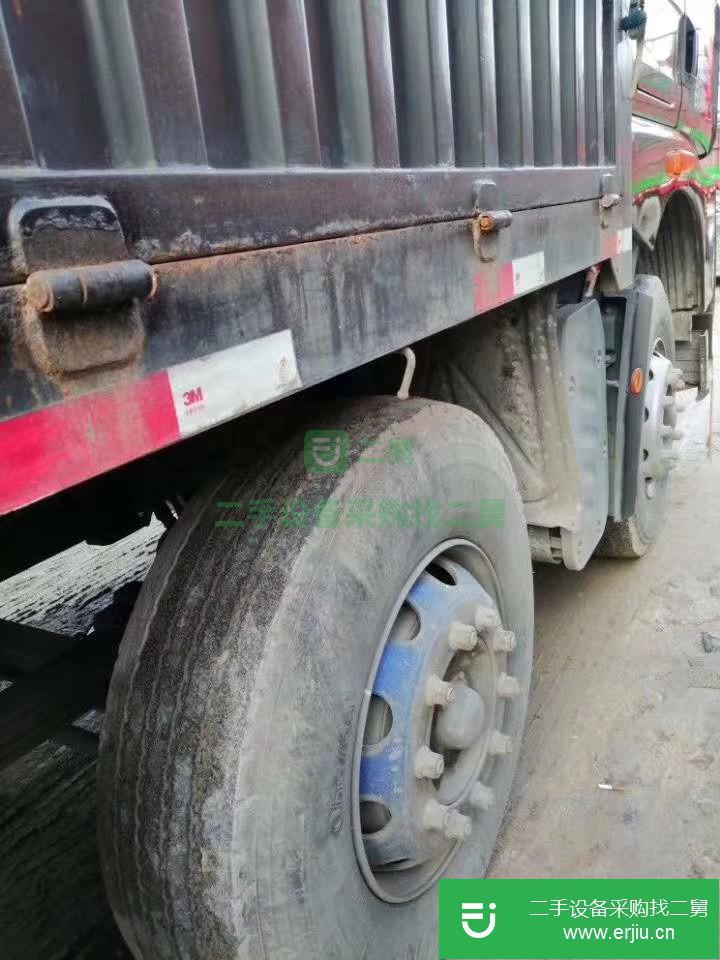 江西出售二手青島解放JH6倉柵式重卡載貨車