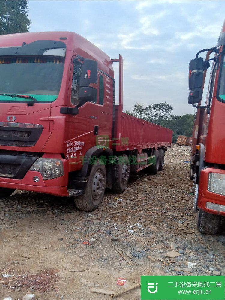 江西出售二手重汽豪沃320馬力半掛車