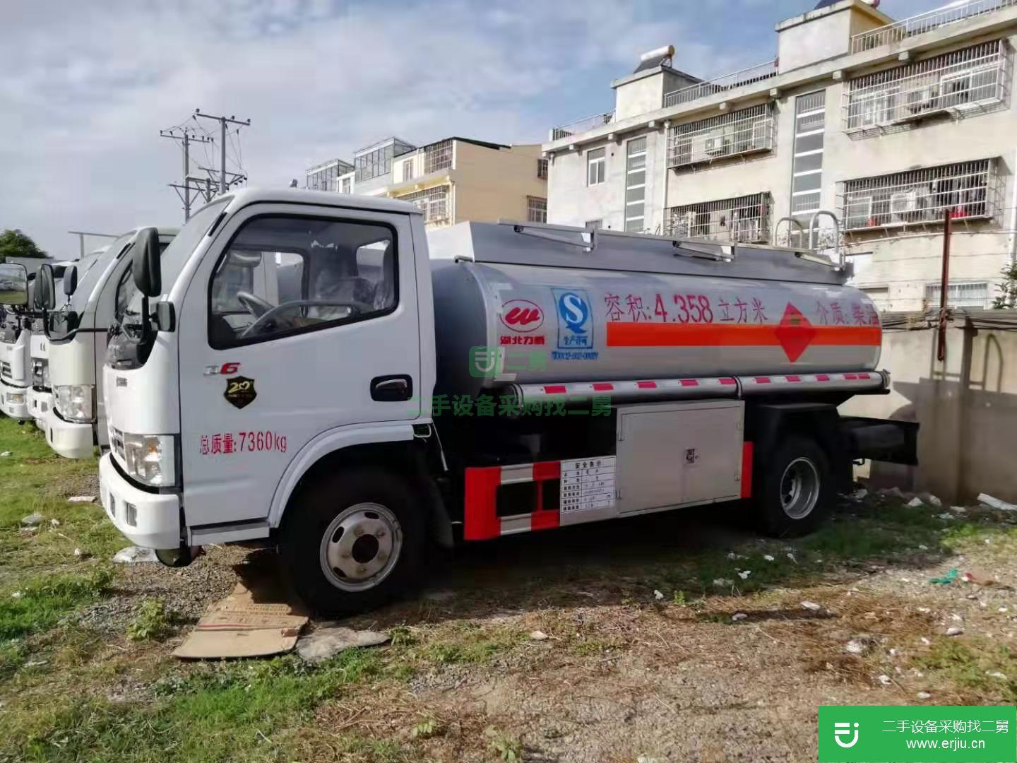湖北出售二手東風多利卡5噸油罐車