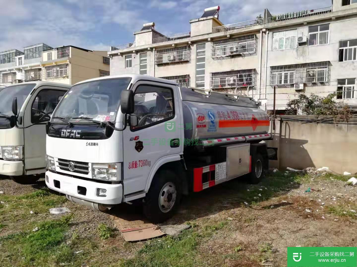 湖北出售二手東風多利卡5噸油罐車