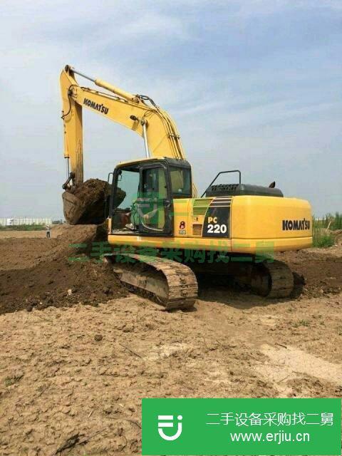 云南出售二手2015年小松120挖掘機