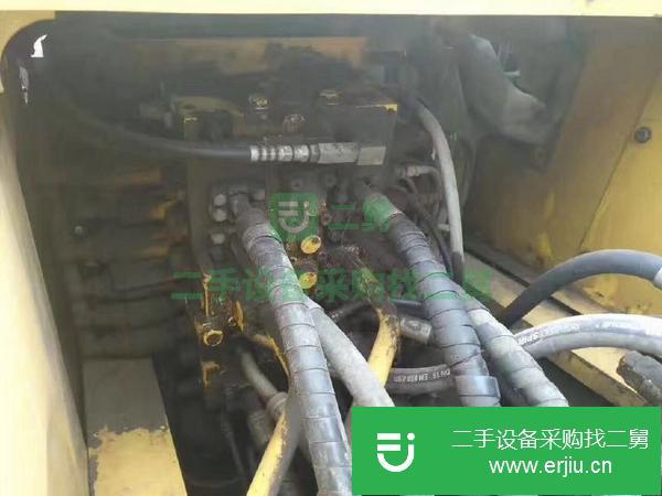 江蘇出售二手小松220挖掘機