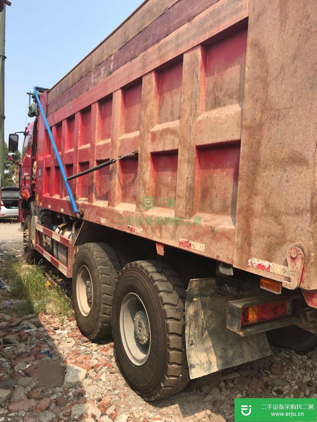 江西出售二手一汽解放J6P自卸車