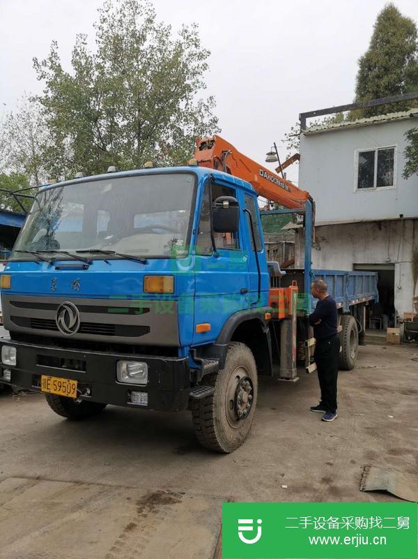 湖南出售二手東風8噸4節180馬力國四隨車吊
