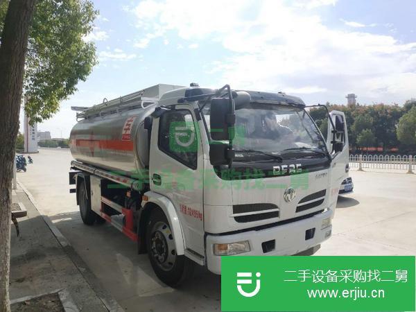 山東出售二手國(guó)五8噸油罐車